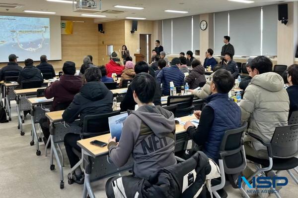 NSP통신-경주시가 해양레저관광 거점조성사업에 대한 주민설명회를 열고 지역 주민들과 소통의 시간을 가졌다. (사진 = 경주시)