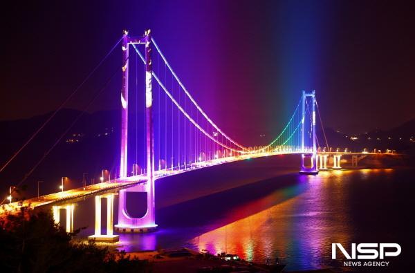 NSP통신-고흥군은 팔영대교에 야간 경관조명을 설치하고 2월 초 준공한다 (사진 = 고흥군)
