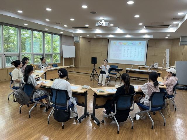NSP통신-2024년 진행된 시민인성함양 프로그램 모습. (사진 = 안양시)