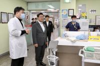 [NSP PHOTO]정인화 광양시장, 설 앞두고 응급의료기관과 달빛어린이병원 격려 방문