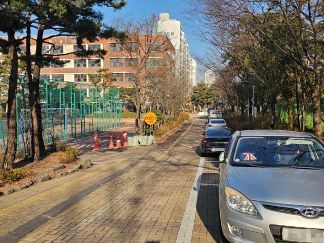 NSP통신-3월 4일부터 시민에게 무료 개방되는 수내중학교 주차장. (사진 = 성남시)