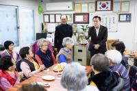 (NSP NEWS Image)이재준 수원시장, 노인들과 소통하며 경로당 시설 점검