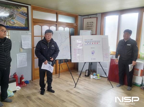 NSP통신-고흥군은 최근 고흥읍 신흥마을회관에서 주민 30여 명이 참석 한가운데 고흥읍 노후관로 정비사업 주민설명회를 개최해 추진 상황과 향후 계획 등을 공유했다 (사진 = 고흥군)