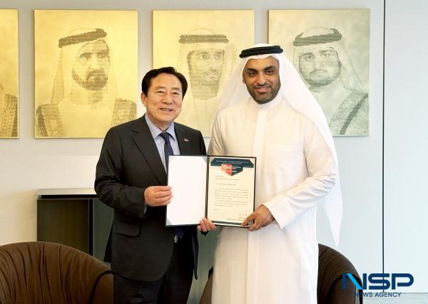 NSP통신-중소기업중앙회는 김기문 회장이 두바이 상공회의소를 방문해 모하마드 알리 라쉬드 루타 두바이 상의 CEO와 간담을 갖고 한-UAE 중소기업간 교류 협력을 확대해 나가기로 했다고 10일 밝혔다. (사진 = 중소기업중앙회)