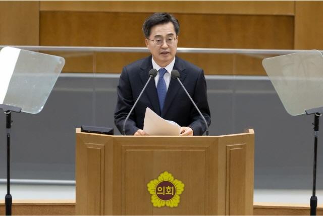 NSP통신-김동연 경기도지사가 12일 오전 경기도의회 본회의장에서 열린 제382회 경기도의회 임시회에서 도정 연설을 하고 있다. (사진 = 경기도)