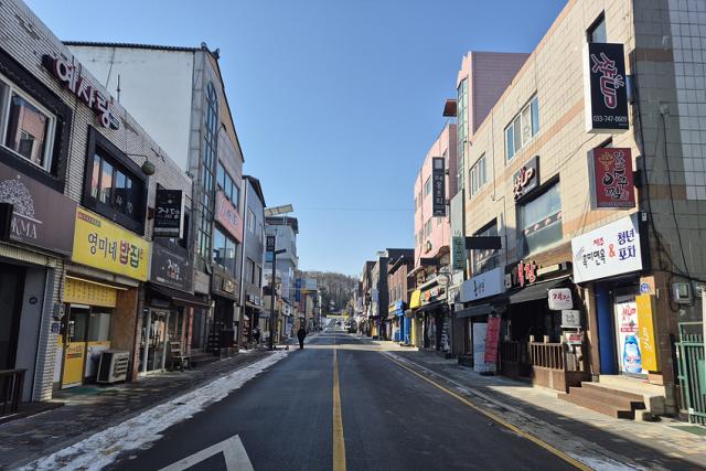 NSP통신-원주시 상지대길이 양방통행 된 모습. (사진 = 원주시)