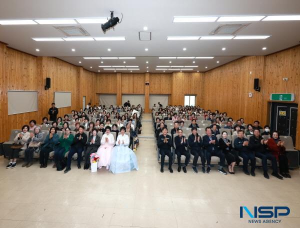 NSP통신-한국생활개선청송군연합회는 지난 14일 농업기술센터에서 이·취임식을 개최했다. (사진 = 청송군)
