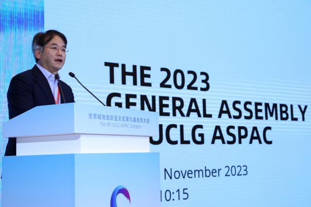 NSP통신-이동환 고양특례시장(2023년 제9차 UCLG ASPAC 이우시 총회 고양시 유치 제안발표) (사진 = 고양시)