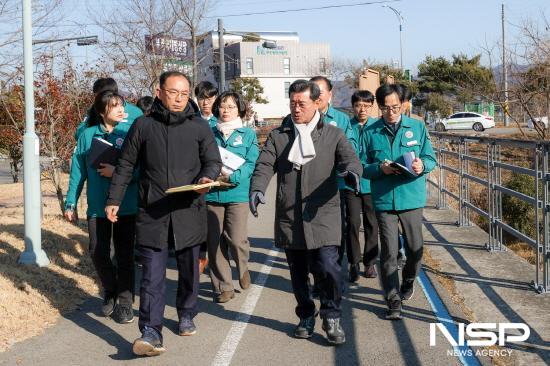 NSP통신-윤슬길 환경개선 건의 현장 방문 (사진 = 광양시청)