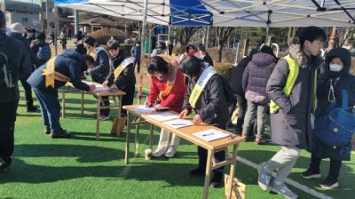 [NSP PHOTO]의왕시주민자치위원협, 위례~과천선 의왕역 연장 범시민 서명운동 전개