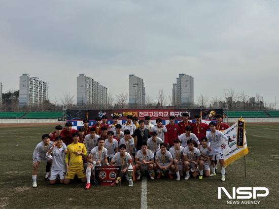 NSP통신-FC서울 U18 서울오산고 우승 기념 찰영 (사진 = 광양시청)