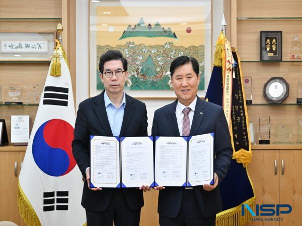 NSP통신-영덕군은 지난 4일 울릉크루즈와 상호협력과 상생 발전을 위한 업무협약을 체결했다. (사진 = 영덕군)