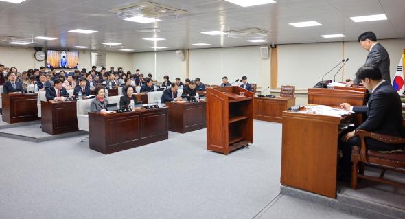 NSP통신-영주시의회 10일 제290회 임시회 개회, 2024회계연도 결산검사위원 선임, 조례안 및 동의안 등 총 14건 안건 처리 (사진 = 영주시의회)