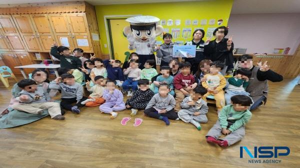 NSP통신-포항북부경찰서는 관내 어린이집과 지역축제를 방문해 교통안전 홍보활동을 진행했다. (사진 = 포항북부경찰서)