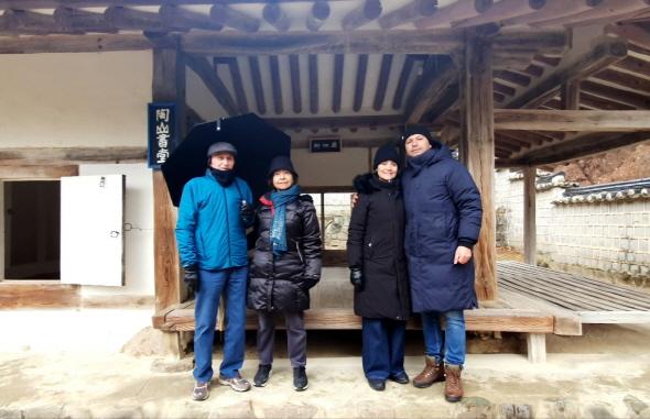 NSP통신-알레한드로 펠라에스 로드리게즈 주한콜롬비아대사의 특별한 안동 방문, 대사 부인 50세 생일 맞은 남편과 함께 다시 안동 찾아 (사진 = 안동시)