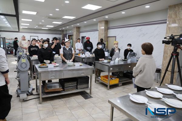 NSP통신-구미시는 개장을 앞둔 구미 달달한 낭만야시장의 성공적인 운영을 위해 20일 구미대학교에서 먹거리 셀러 품평회를 열었다. (사진 = 구미시)