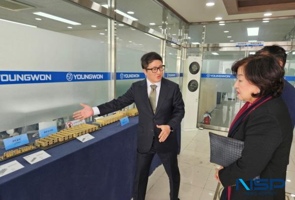 NSP통신-대구상공회의소가 지역의 경제를 받치고 있는 기업들을 직접 찾아 현장 소통을 강화하고 기업애로에 대한 목소리에 귀 기울이는 등 지역 경제 살리기에 나섰다. (사진 = 대구상공회의소)