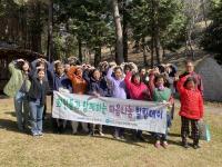 [NSP PHOTO]진도군 정신건강복지센터, 사천리 편백숲에서 정신등록회원 힐링 시간 가져