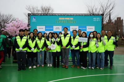 [NSP PHOTO]수원문화재단 제80회 식목일기념 나무심기 참여 ESG경영 실천