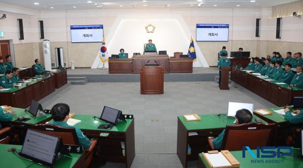 NSP통신-의성군의회는 7일 제280회 의성군의회 임시회를 열어 최근 발생한 의성군 산불 피해 복구를 위한 제2회 추가경정예산안을 원포인트로 심의·의결했다. (사진 = 의성군의회)