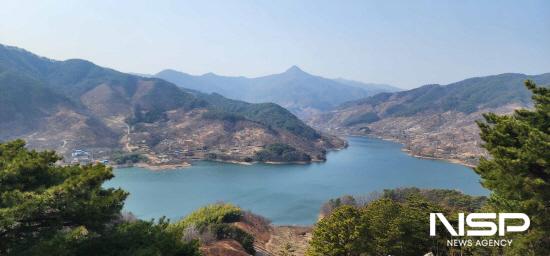 NSP통신-불암산성에서 바라본 억불봉과 수어호 (사진 = 광양시청)
