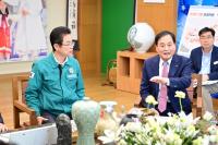 [NSP PHOTO]배낙호 김천시장, 경북도청 방문 세일즈 소통 행정 펼쳐