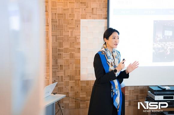 NSP통신-JB문화공간이 손이천 K옥션 수석경매사를 초청해 돈과 예술: 미술품 경매 편이라는 주제로 청담동 클래스를 진행했다. (사진 = 전북은행)