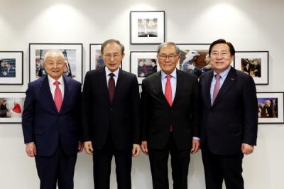 [NSP PHOTO]김기문 중기중앙회장, 이명박 前 대통령 예방