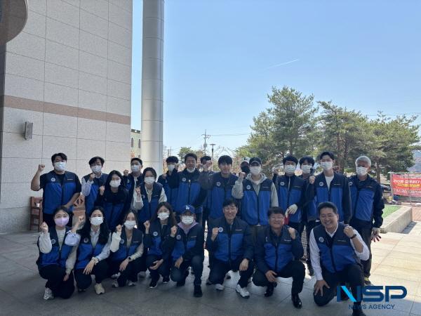 NSP통신-한국수력원자력 한울원자력본부는 산불로 피해를 입은 영덕지역에 복구를 지원하고자 지난 7일과 8일 2일간 피해복구와 이재민 지원을 위한 봉사활동을 실시했다. (사진 = 한울원자력본부)