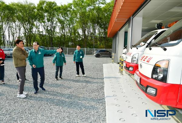 NSP통신-경산시는 지난 10일 최근 경북지역에서 잇따라 발생한 대형 산불과 산불경보 심각 단계 발령에 따라 산불재난 대응체계를 점검하고 산불 현장 대응에 힘쓰고 있는 산불전문예방진화대원들을 격려했다고 밝혔다. (사진 = 경산시)