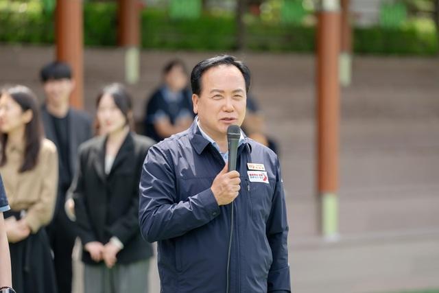 NSP통신-21일 이권재 오산시장이 축사를 하고 있다. (사진 = 오산시)