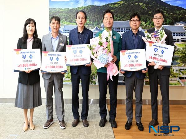 NSP통신-경상북도는 21일 행정부지사실에서 2025년 1분기 도정 성과 우수부서 시상식을 개최하고 도정 각 분야에서 탁월한 성과를 거두어 선정된 5개 부서를 격려했다. (사진 = 경상북도)