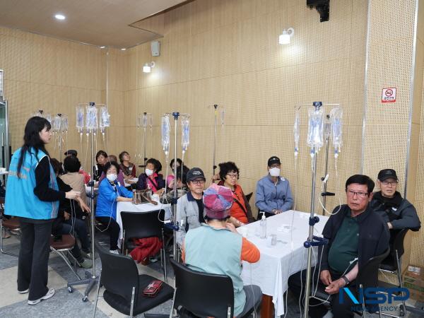 NSP통신-영양군은 지난 22일과 23일 일월면 복지회관에서 서울아산병원의 사회공헌활동인 내고향 의료봉사를 유치해 영양군민 150명을 대상으로 무료진료를 실시했다. (사진 = 영양군)