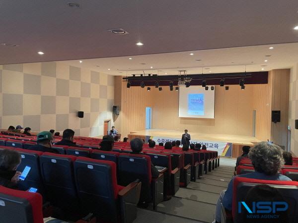 NSP통신-포항해양경찰서는 관내 수중레저사업 종사자 및 안전관리자를 대상으로 성수기 수중레저 사고 예방 및 불법행위 근절을 위한 연안체험활동 안전교육을 실시했다고 밝혔다. (사진 = 포항해양경찰서)