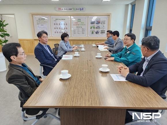 NSP통신-완주군의회 김재천 부의장이 지난 29일 농업기술센터에서 고산권 6개면을 대상으로 농업기계 지원 방안을 모색하는 간담회를 개최했다. (사진 = 완주군의회)