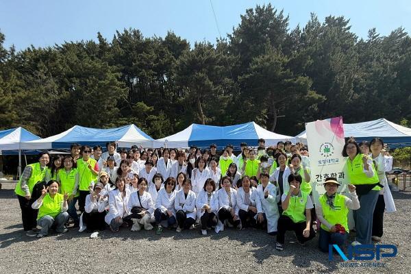 NSP통신-포항대학교는 지난 25일 보건실과 간호학과 주최로 지역주민, 교직원 및 재학생을 대상으로 건강클리닉 행사를 진행했다. (사진 = 포항대학교)