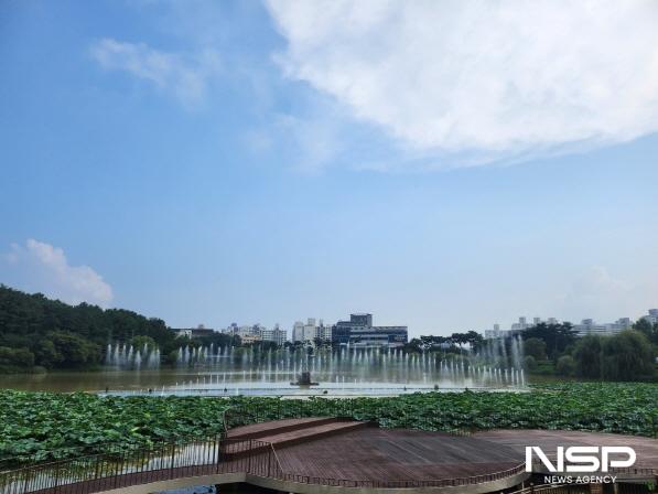 NSP통신-순천시 조례호수공원 음악분수 (사진 = 순천시)
