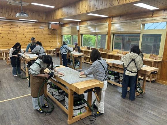 NSP통신-봉화의 숲 기차여행 떠나요 봉화군 코레일관광개발과 산림관광 상품 운영 (사진 = 봉화군)