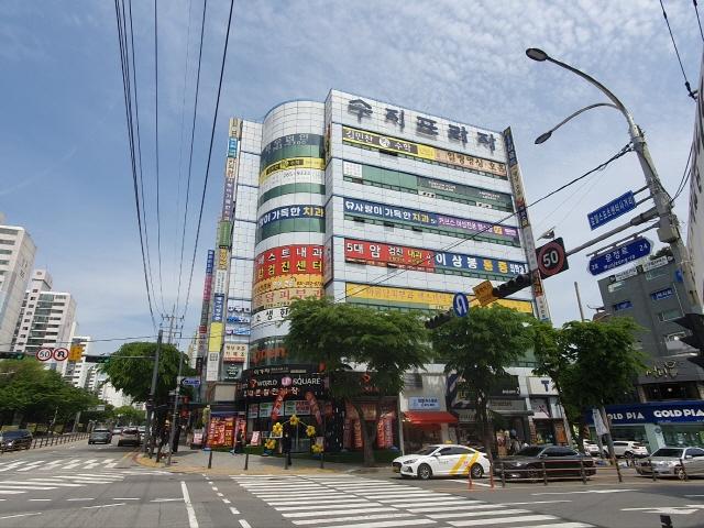 NSP통신-용인에서 가장 비싼 땅으로 꼽힌 용인시 수지구 풍덕천동 수지프라자 건물 부지. (사진 = 용인특례시)