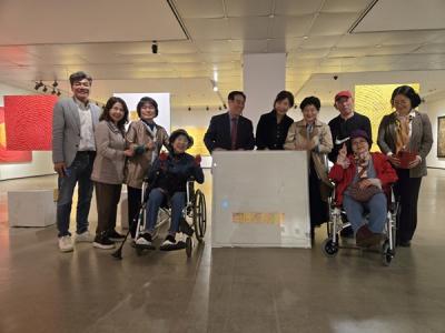 [NSP PHOTO]오지윤 화백, 예술의전당 한가람미술관서 예술 소통행사 성료