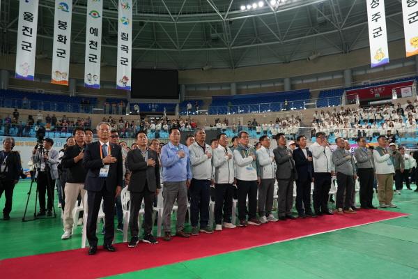 NSP통신-제63회 경북도민체육대회가 12일 김천실내체육관에서 폐회식을 끝으로 성황리에 막을 내렸다. (사진 = 경상북도체육회)