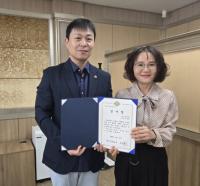 [NSP PHOTO]유영일 경기도의원,  귀인중학교로부터 감사장 수상