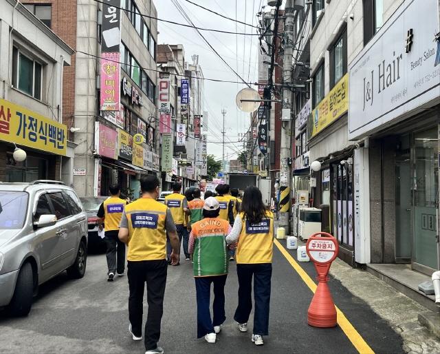 NSP통신-경기도가 여름철 집중호우에 따른 침수피해를 최소화하기 위해 성남시와 평택시에서 지하공간 대피·통제 훈련을 실시했다. (사진 = 경기도)