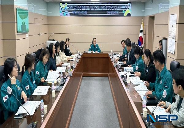 NSP통신-의성군은 지난 15일 내년부터 전국적으로 시행되는 의료-돌봄 통합지원사업에 대비해 전반적인 추진 현황을 점검하는 회의를 개최했다. (사진 = 의성군)