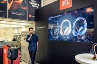[NSP PHOTO]JBL, 고성능 오버이어 헤드폰 JBL Tour ONE M3 SMART Tx와 차세대 블루투스 스피커 3종 선봬