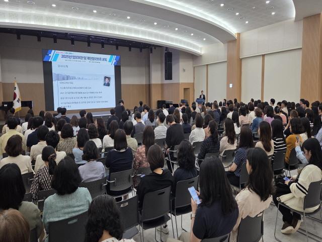 NSP통신-22일 군포시 직원을 대상으로 실시한 정보보안 및 개인정보보호 교육 모습. (사진 = 군포시)