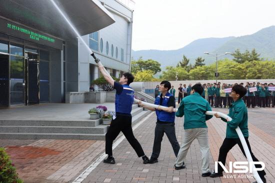 NSP통신-합동 화재훈련 (사진 = 여수광양항만공사)