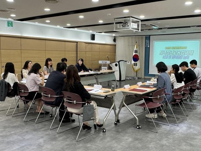 NSP통신-23일 열린 2025년 제1회 지역청년고용협의체 회의 모습. (사진 = 오산시)