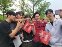 [NSP PHOTO]문수형, 취업 파이팅 영남대 축제 휩쓸었다