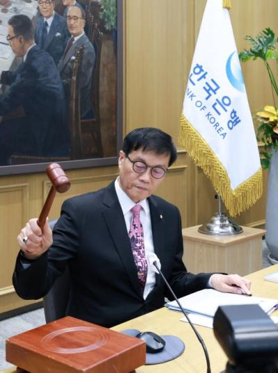 [NSP PHOTO]반토막 난 경제성장률…한은, 조기대선 닷새 앞 금리 인하